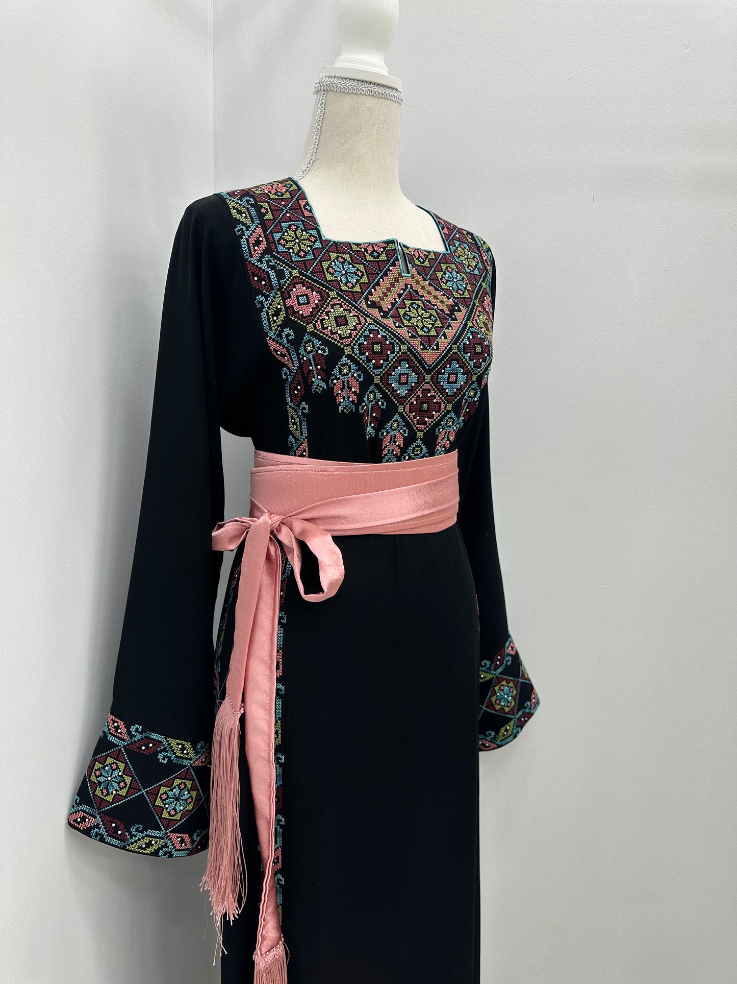 2025 Thoub On Sale