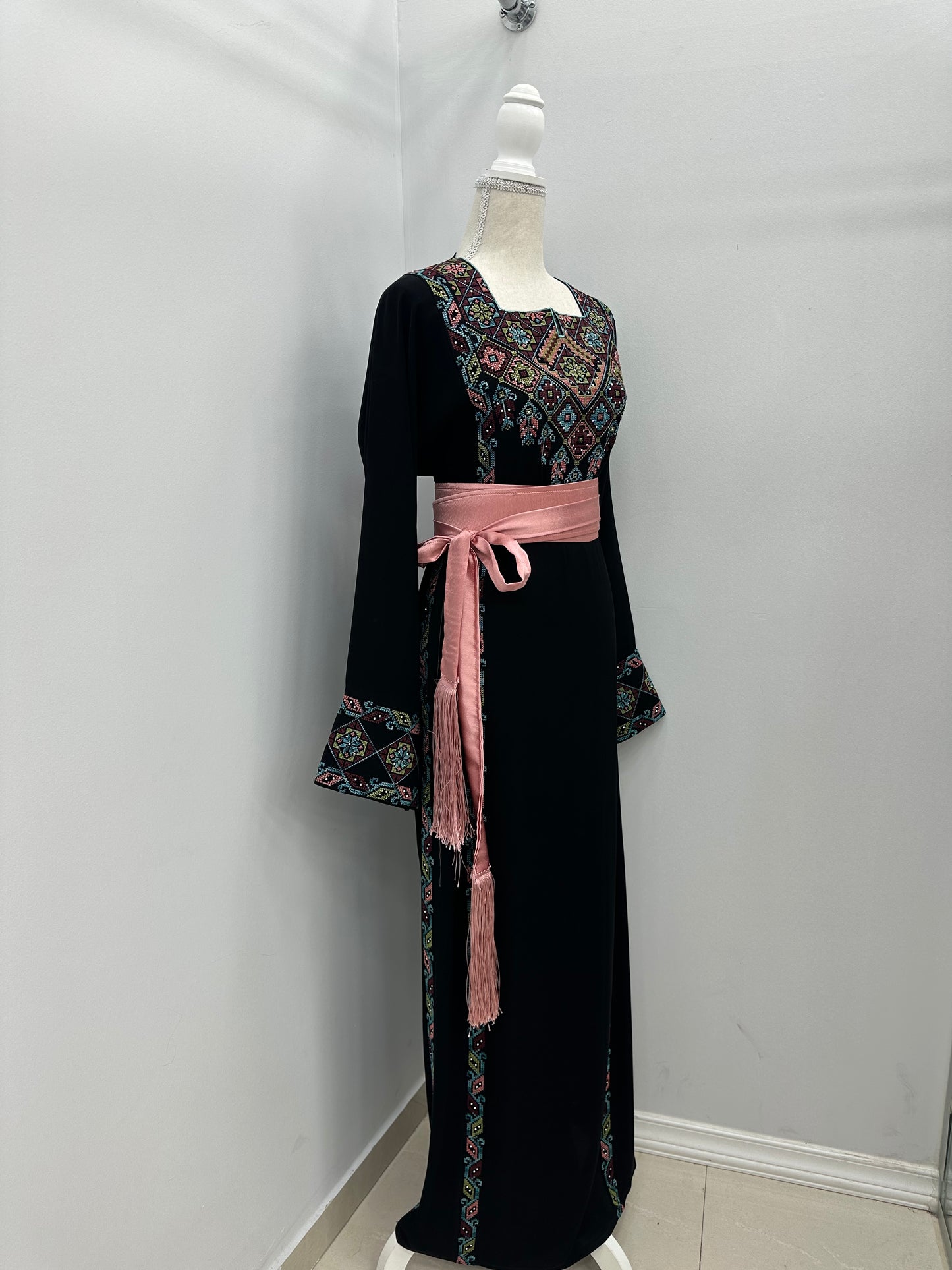 2025 Thoub On Sale
