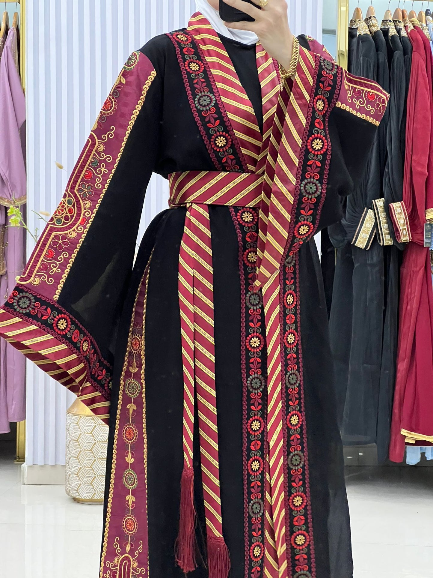 1) 2025 Beautiful Kashmeer Abaya