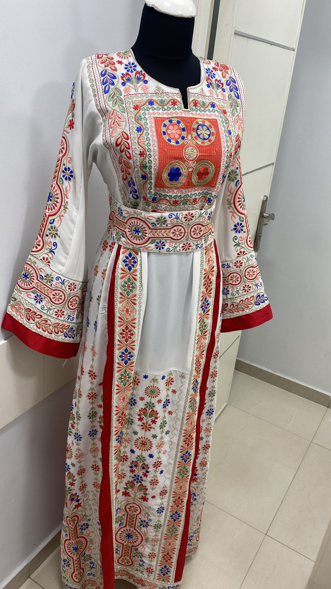 Thoub on sale