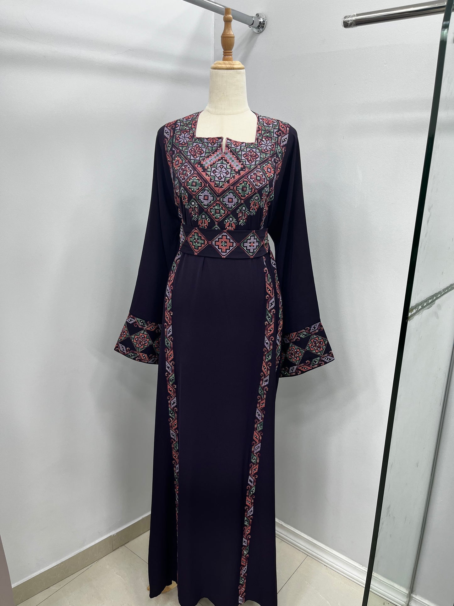 Thoub On Sale