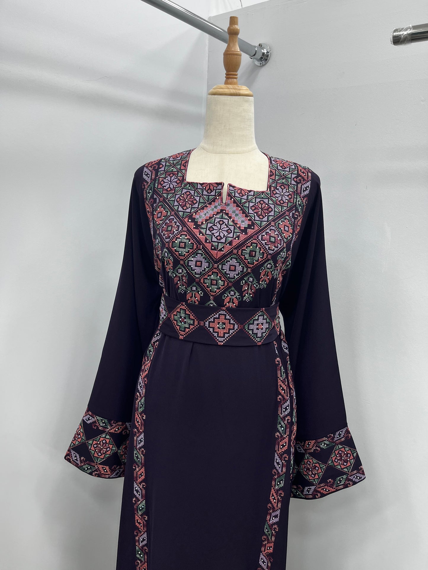 Thoub On Sale