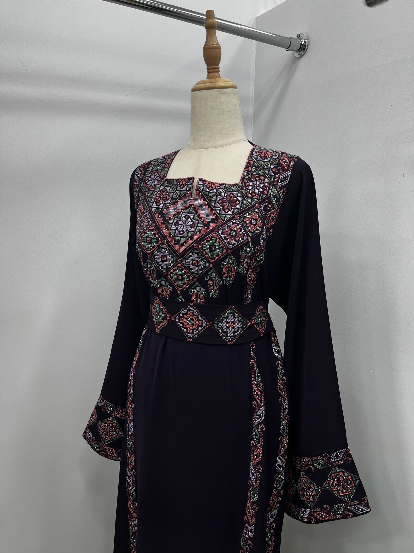 Thoub On Sale