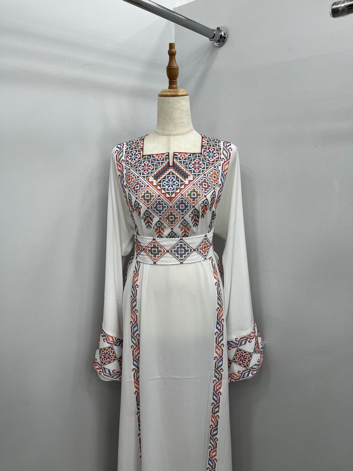 Thoub On Sale