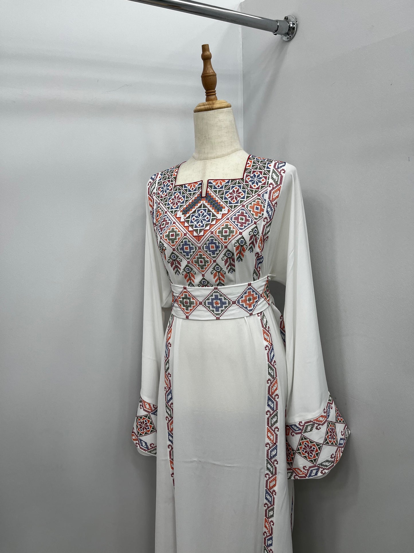 Thoub On Sale