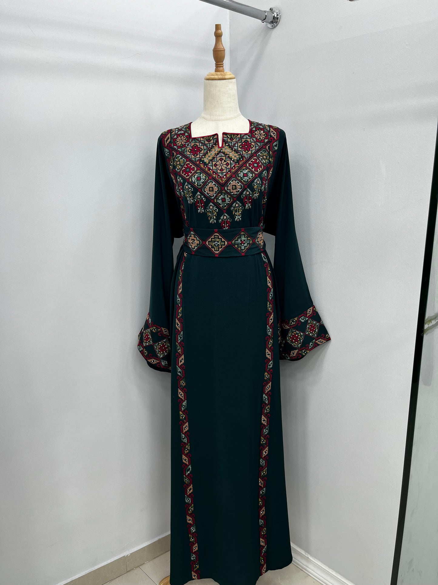 Thoub On Sale