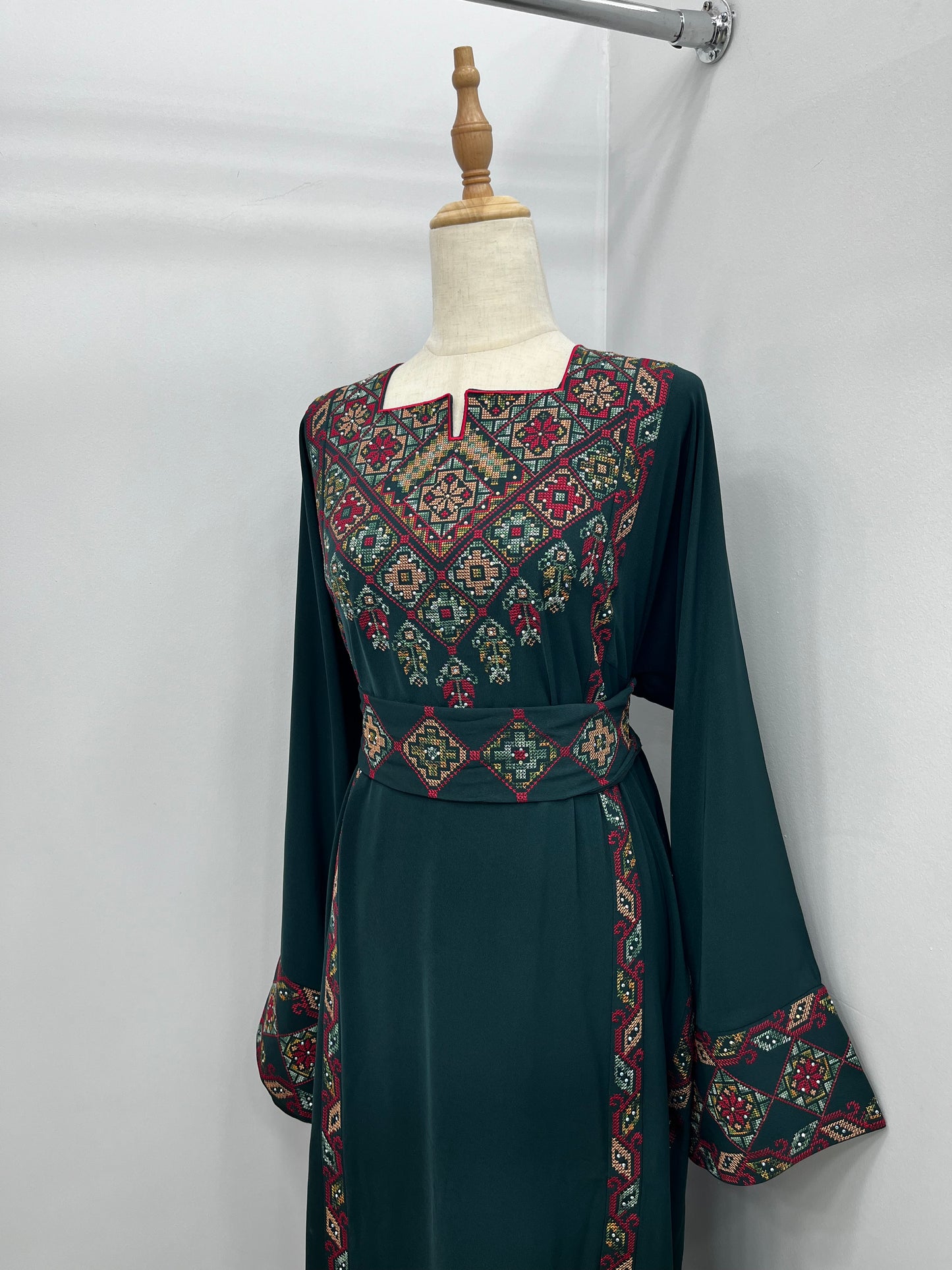 Thoub On Sale