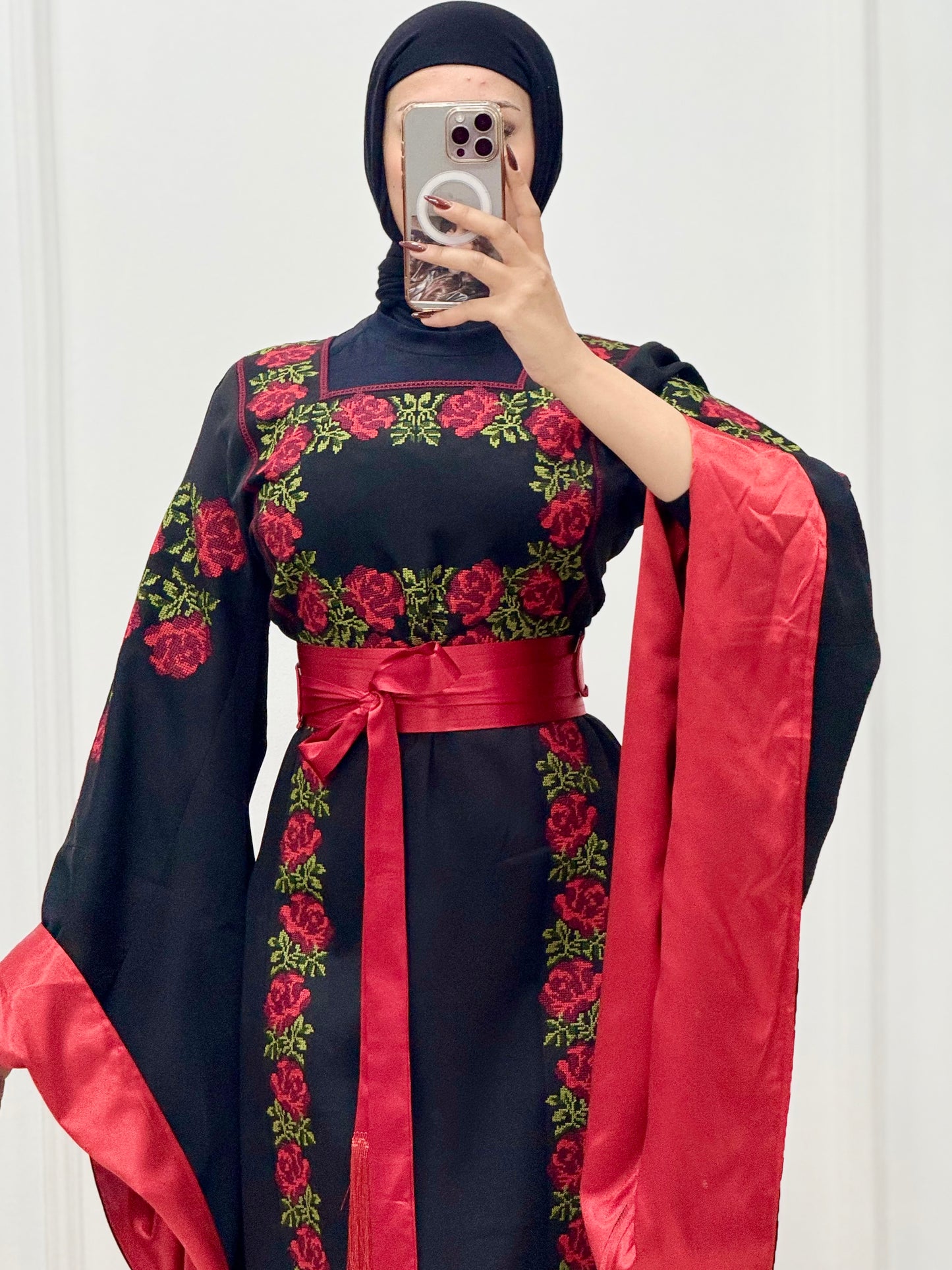 Newest Thoub 2026 (Black)