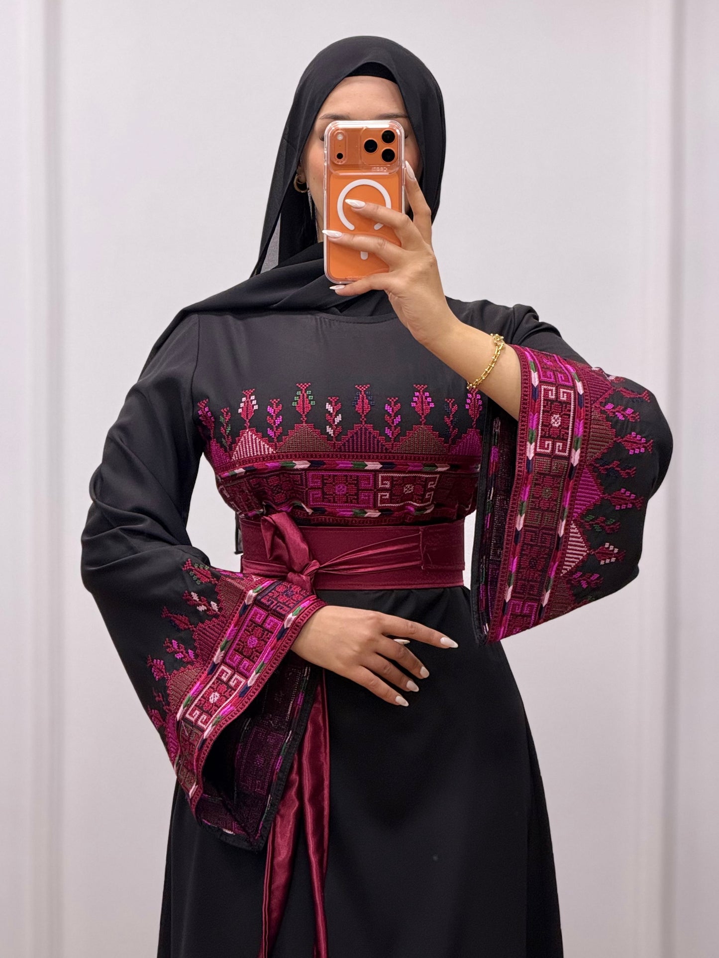 Simple Luxe Thoub - Black