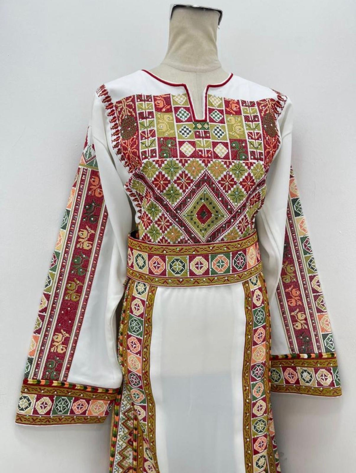 Thoub on sale