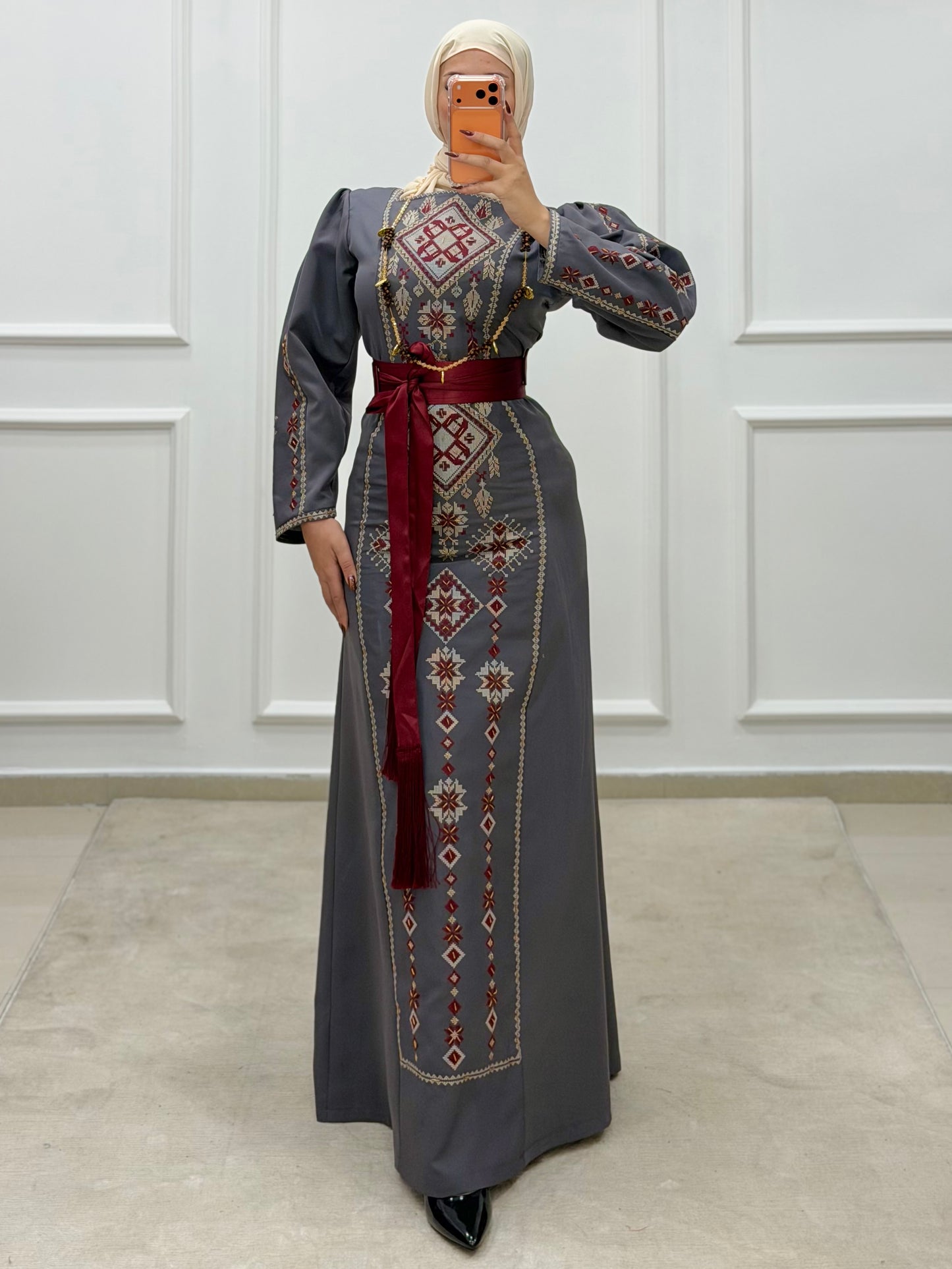 Hand-Beaded Thoub/Dress - Gray
