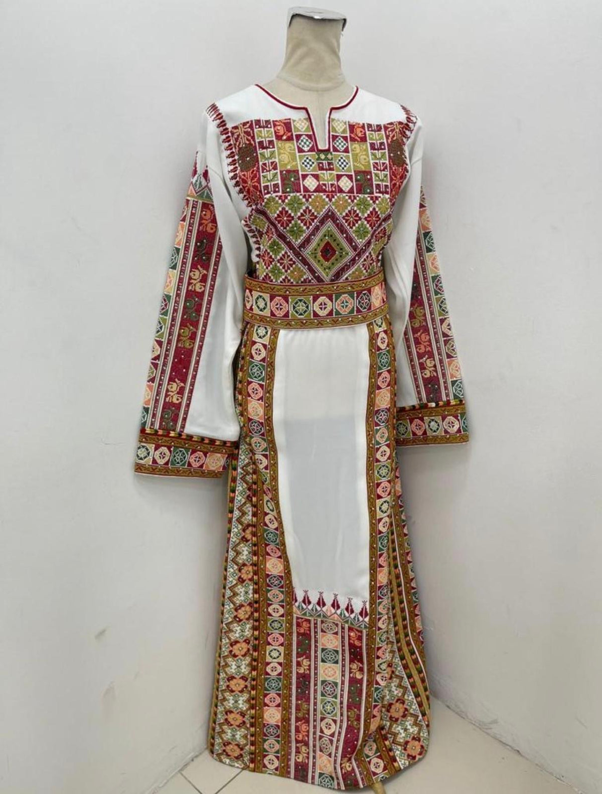 Thoub on sale