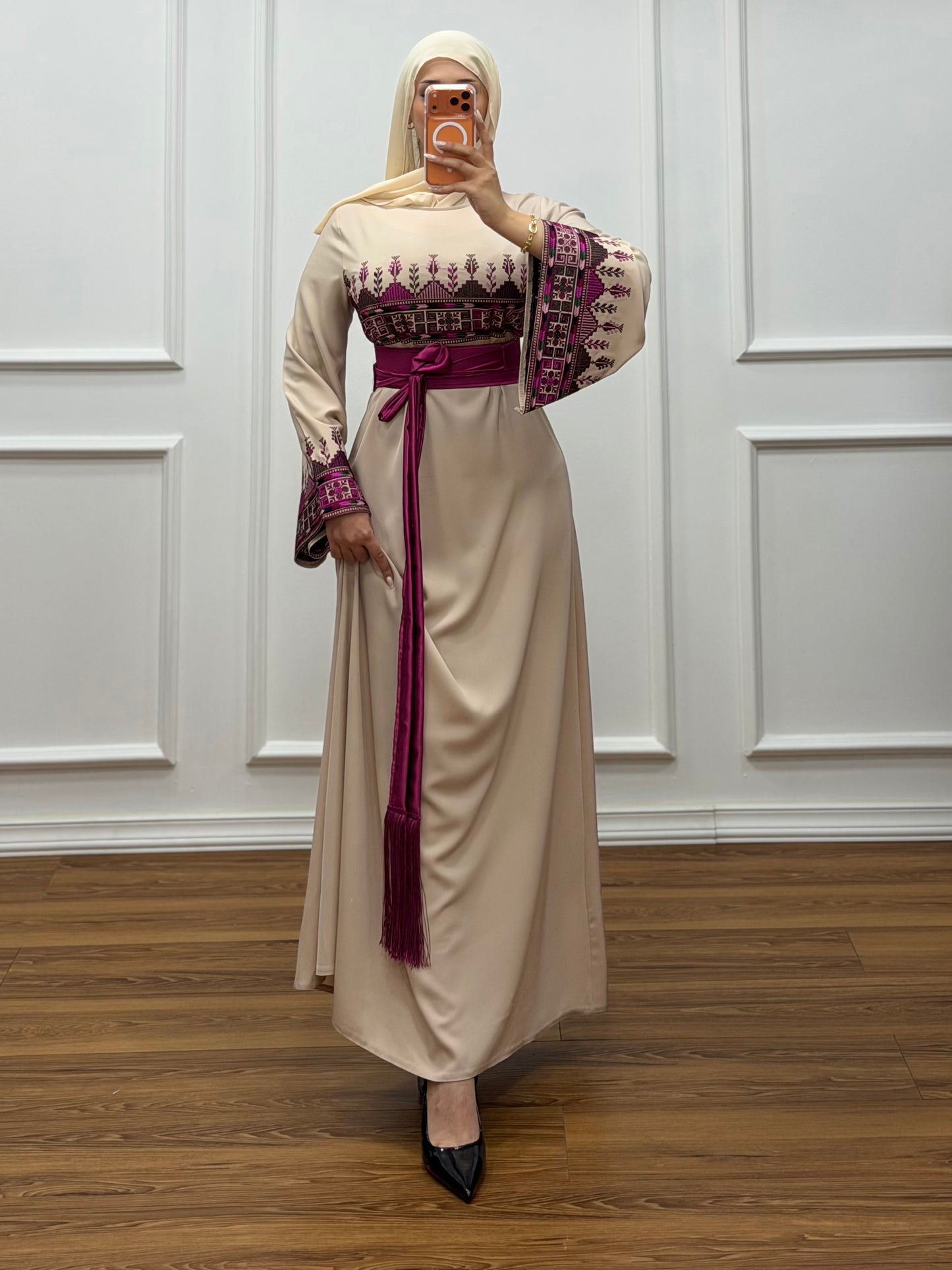 Simple Luxe Thoub - Beige