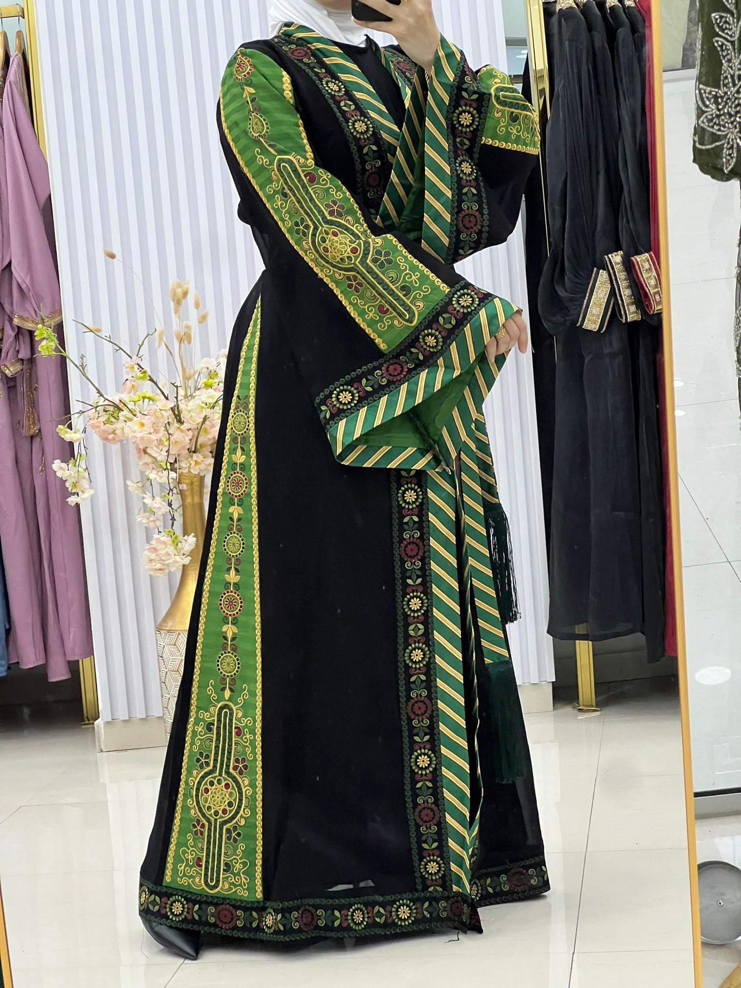 2) 2025 Kashmeer Abaya