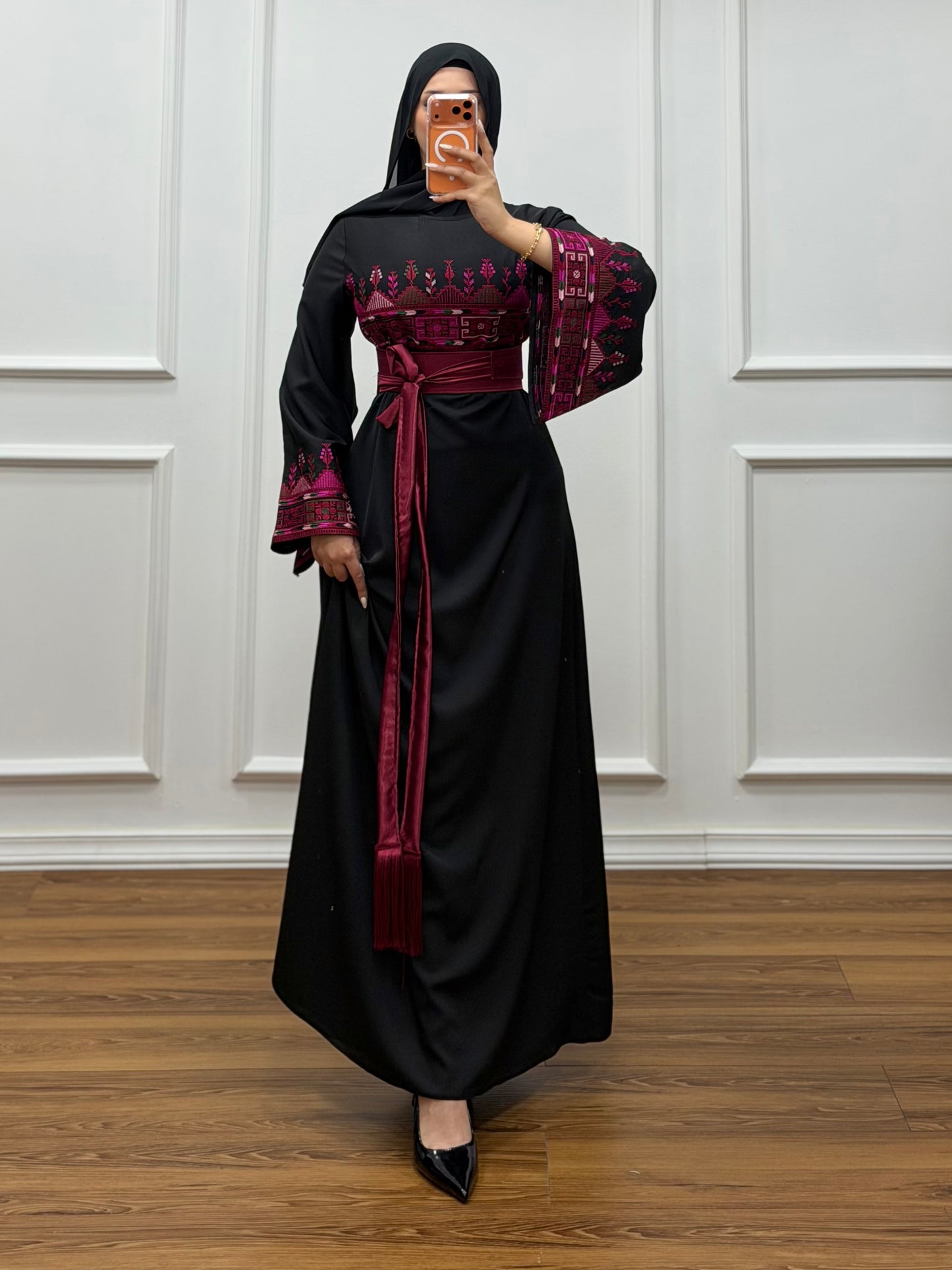 Simple Luxe Thoub - Black