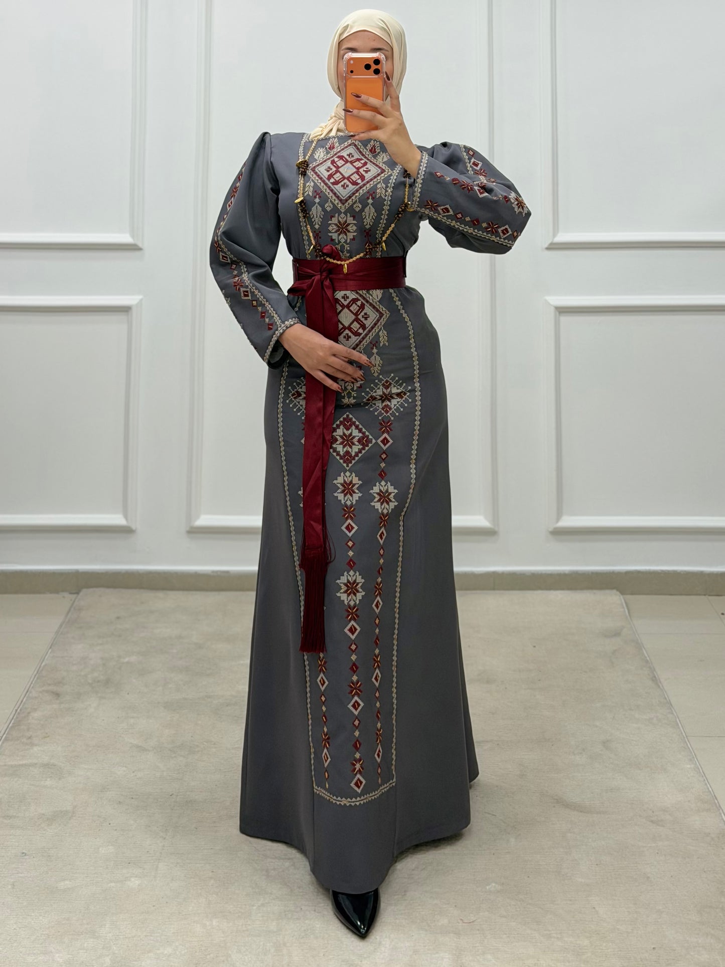 Hand-Beaded Thoub/Dress - Gray