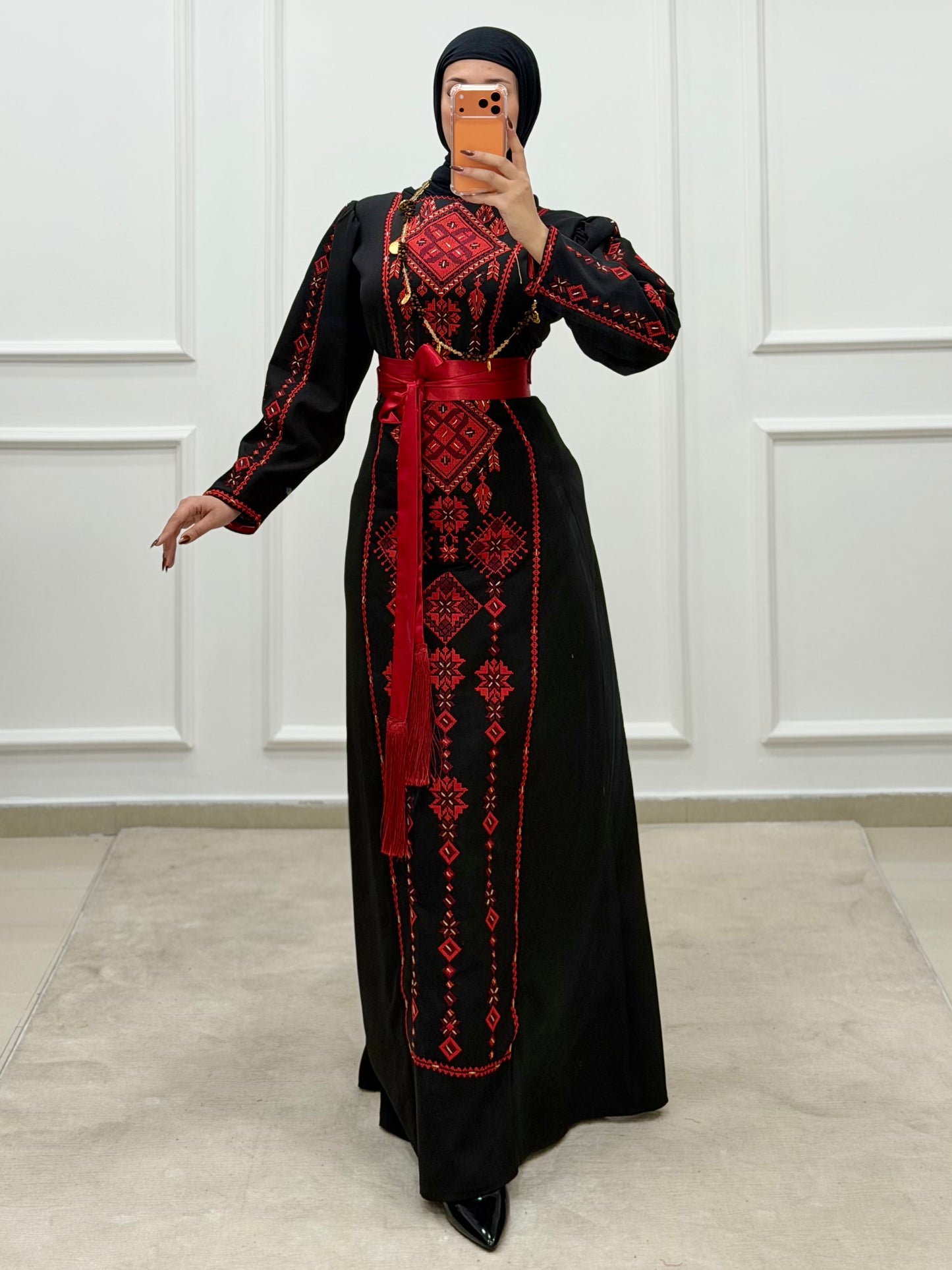 Hand-Beaded Thoub/Dress - Black
