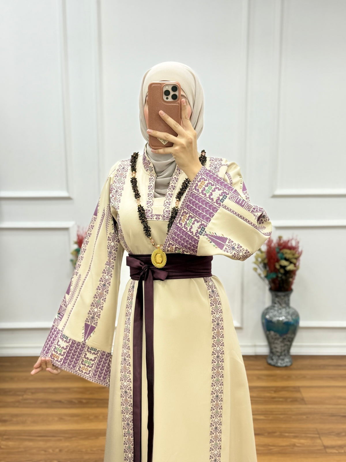 Thoub Al-Roumi