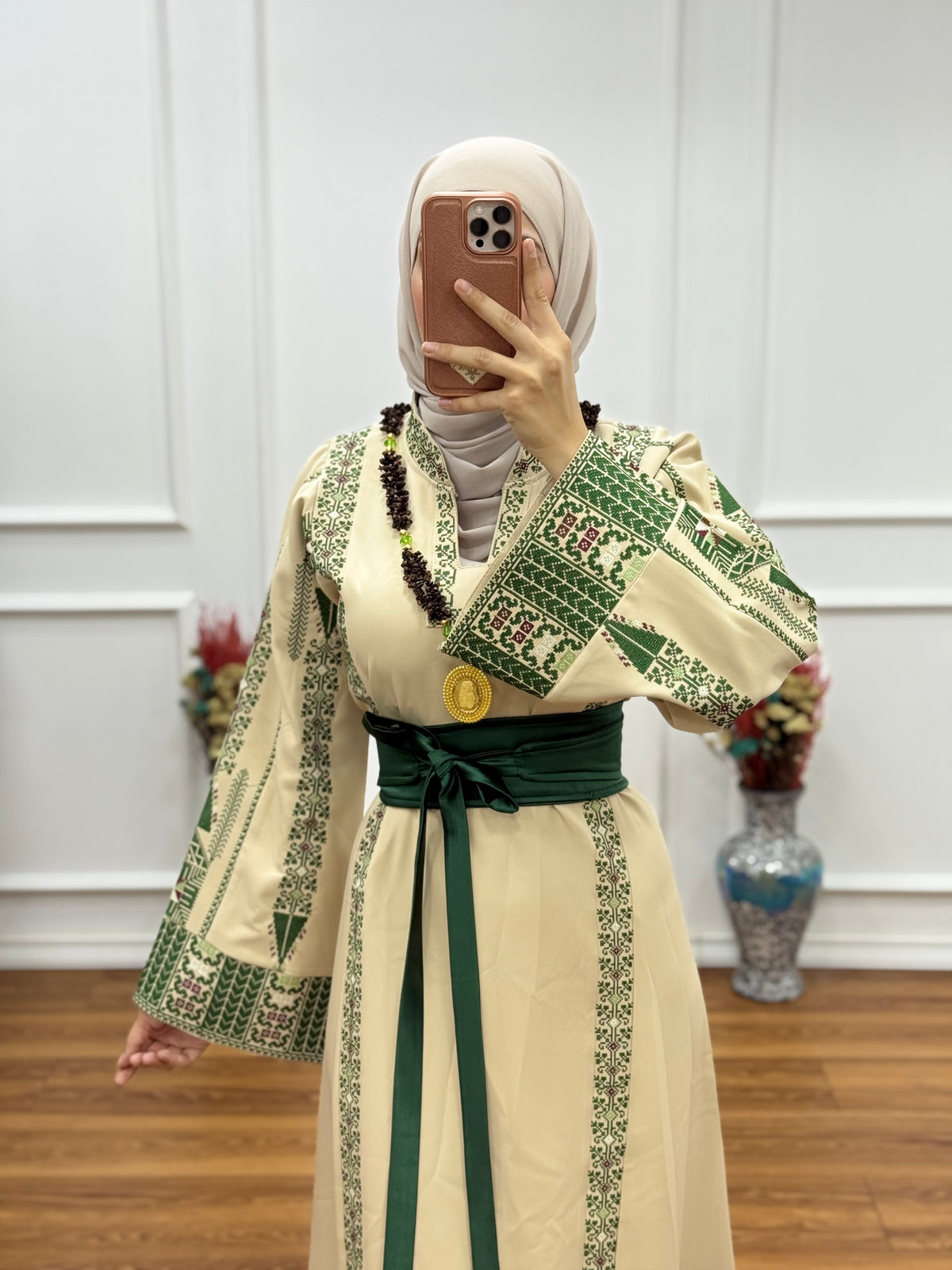 Thoub Al-Roumi