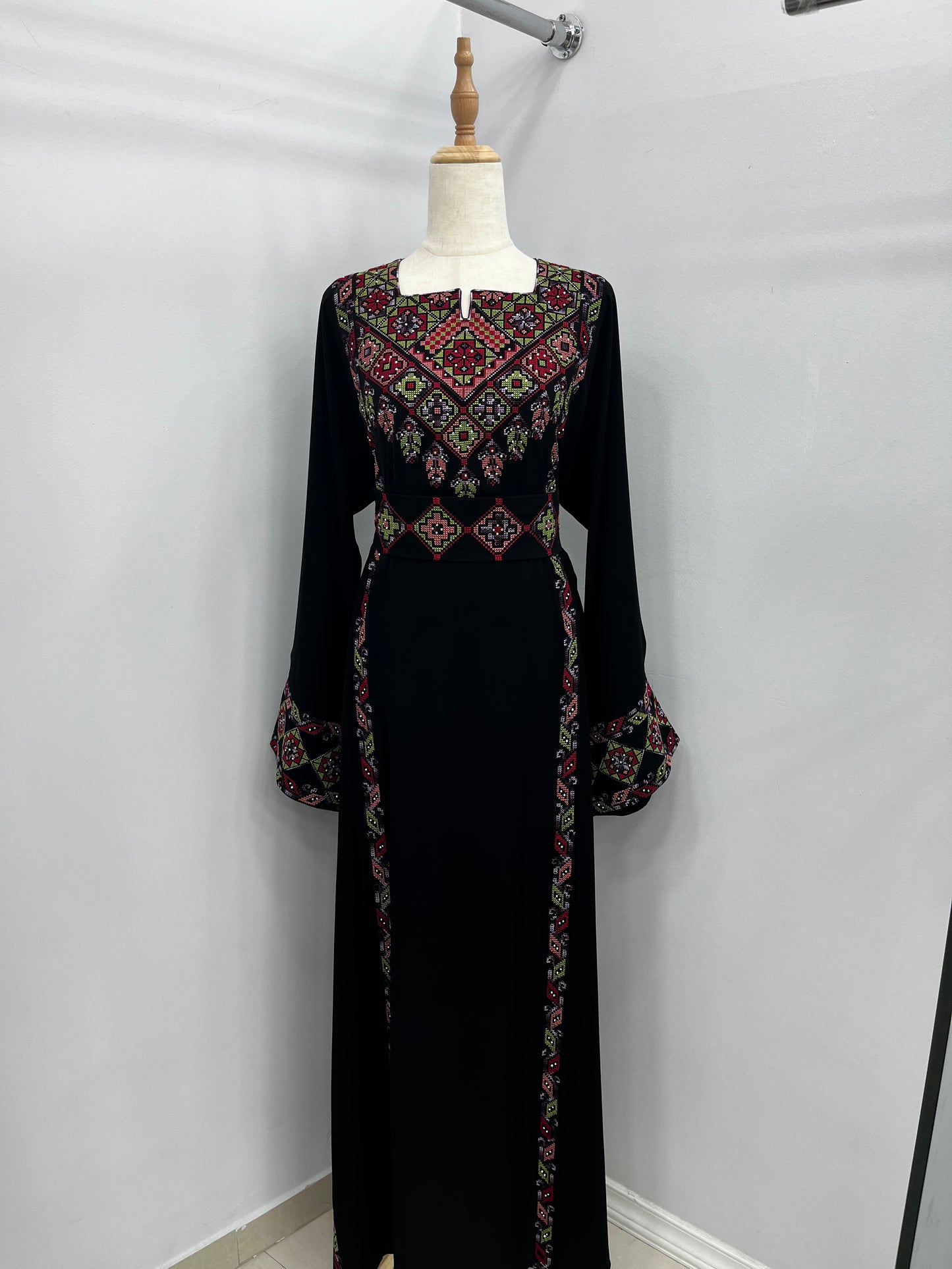 Thoub On Sale