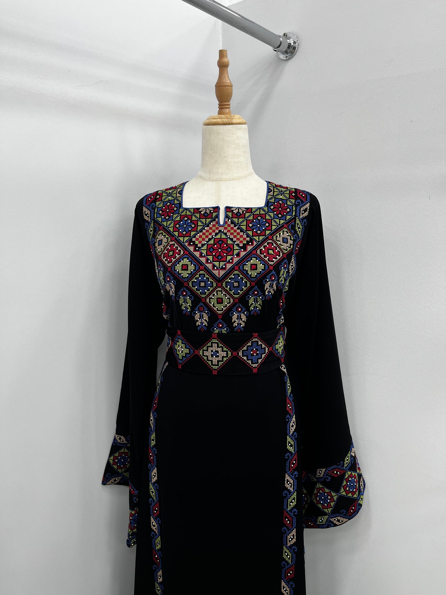 Thoub On Sale