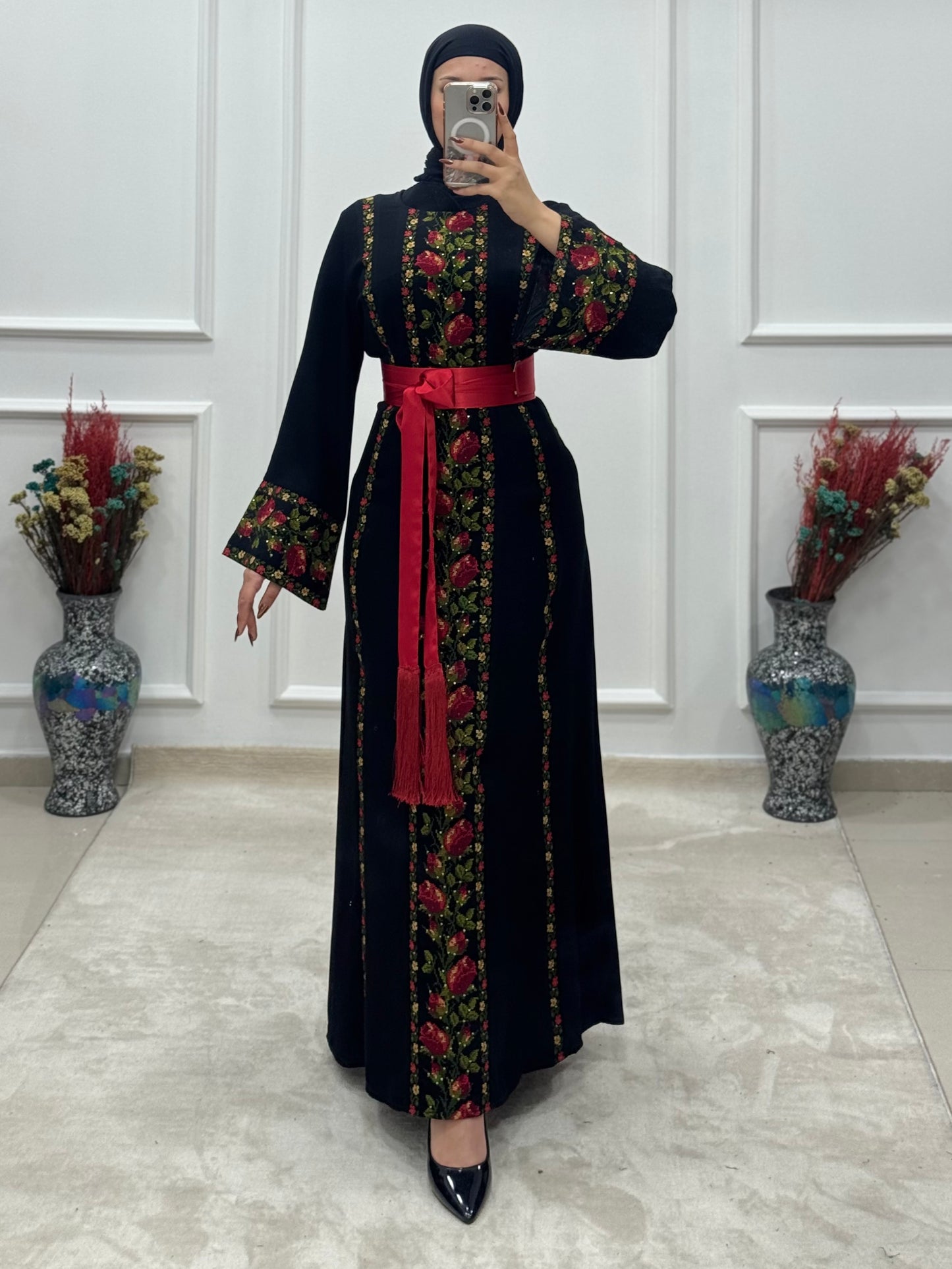 Red Rose Bloom Embroidered Thoub❤️