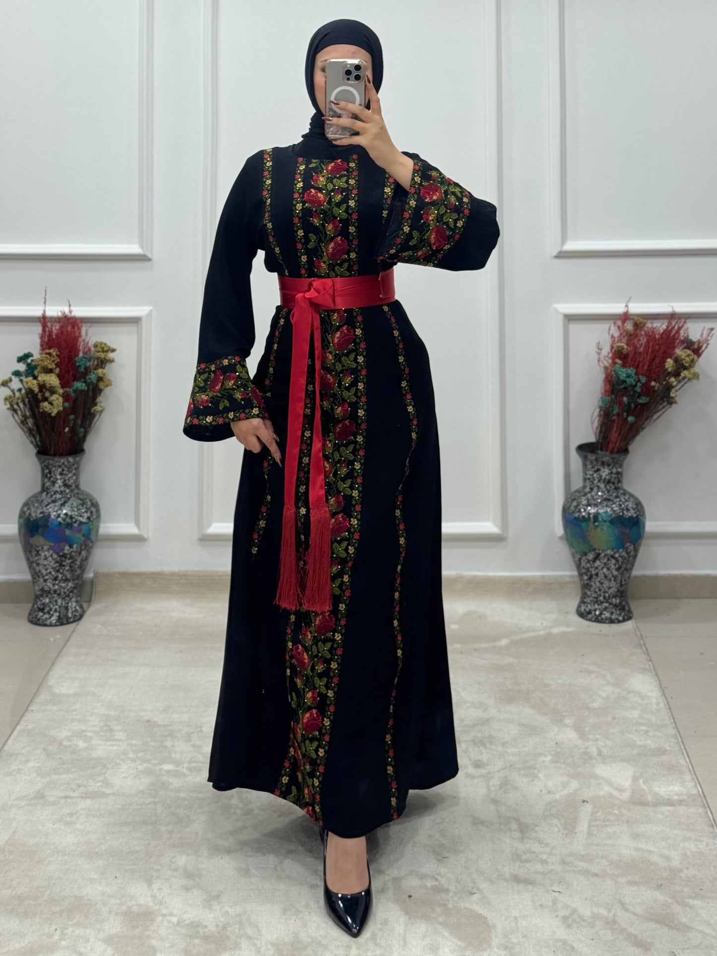 Red Rose Bloom Embroidered Thoub❤️
