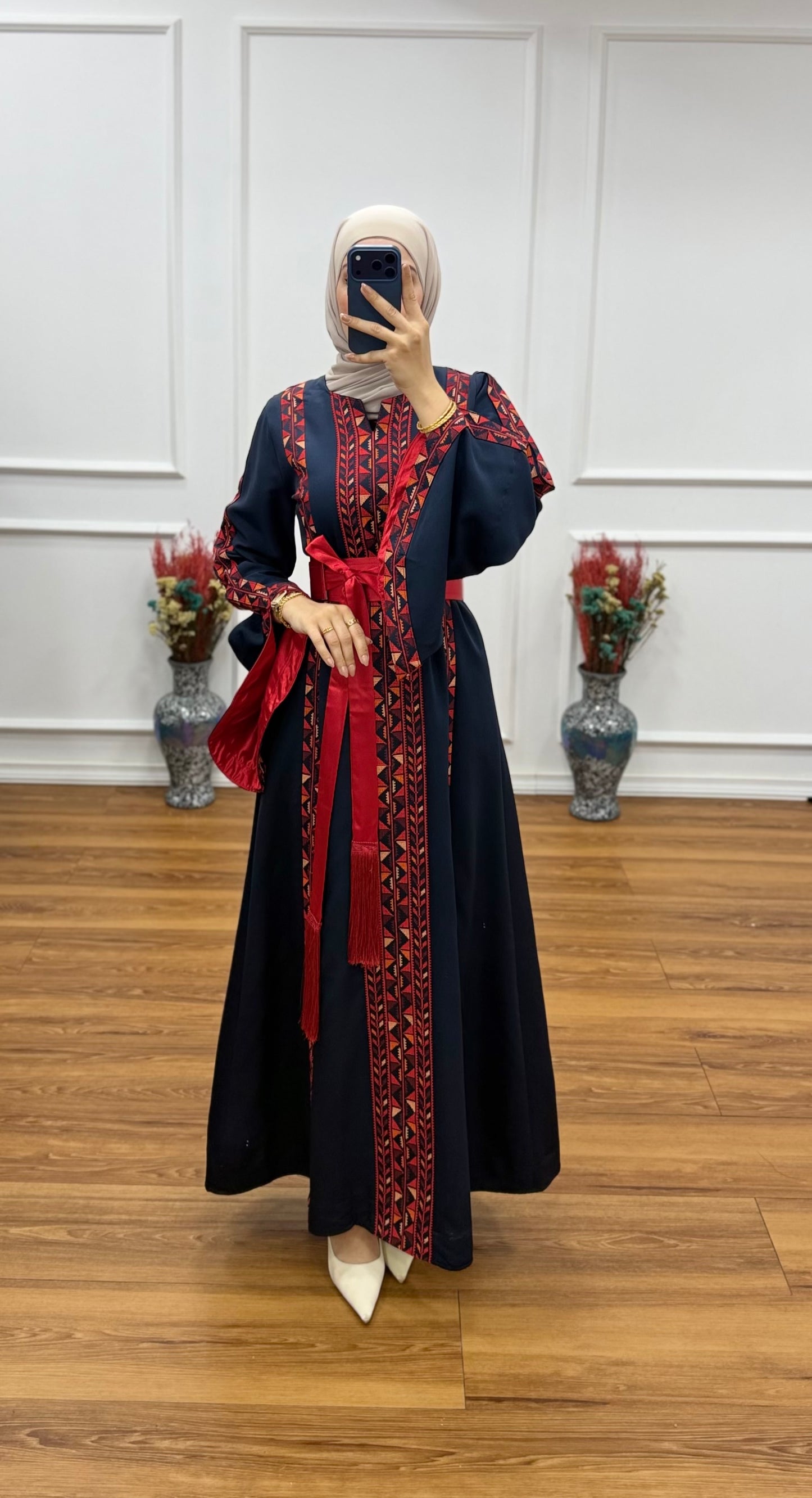 Modren Roots Thoub - Black