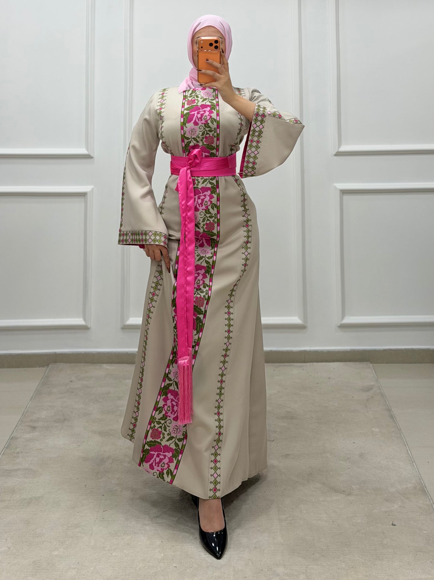 Pink Rose Bloom Embroidered Thoub